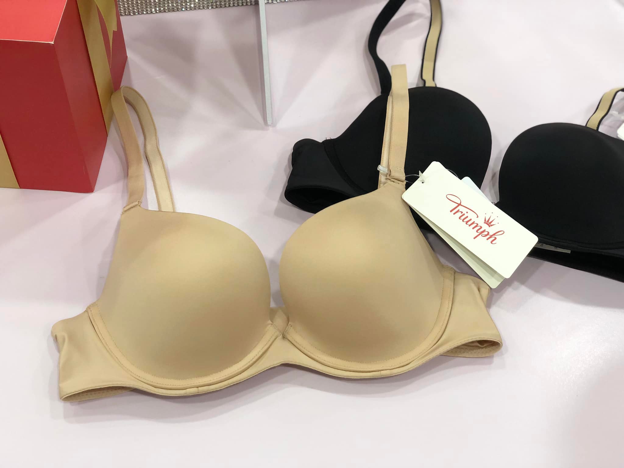 Áo lót nữ nâng ngực đệm hơi Triumph Everyday Essential 8603 cúp chéo có gọng, mềm mại, siêu nhẹ, ôm sát làn da, không hằn lên trang phục