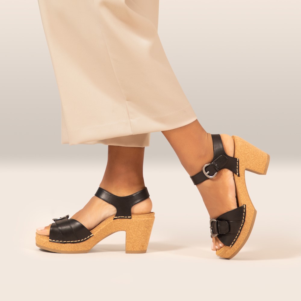 Sandal sức khỏe nữ Aetrex Tory Black - giày cao gót 8p đế đệm da giảm đau chân