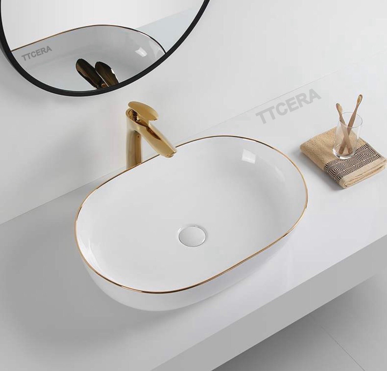 Lavabo xứ viền vàng