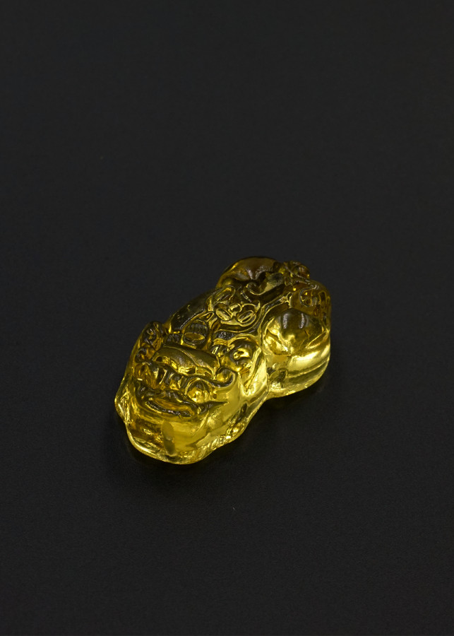 Mặt dây Tỳ Hưu đá Topaz vàng Tài Lộc - mạng Thổ