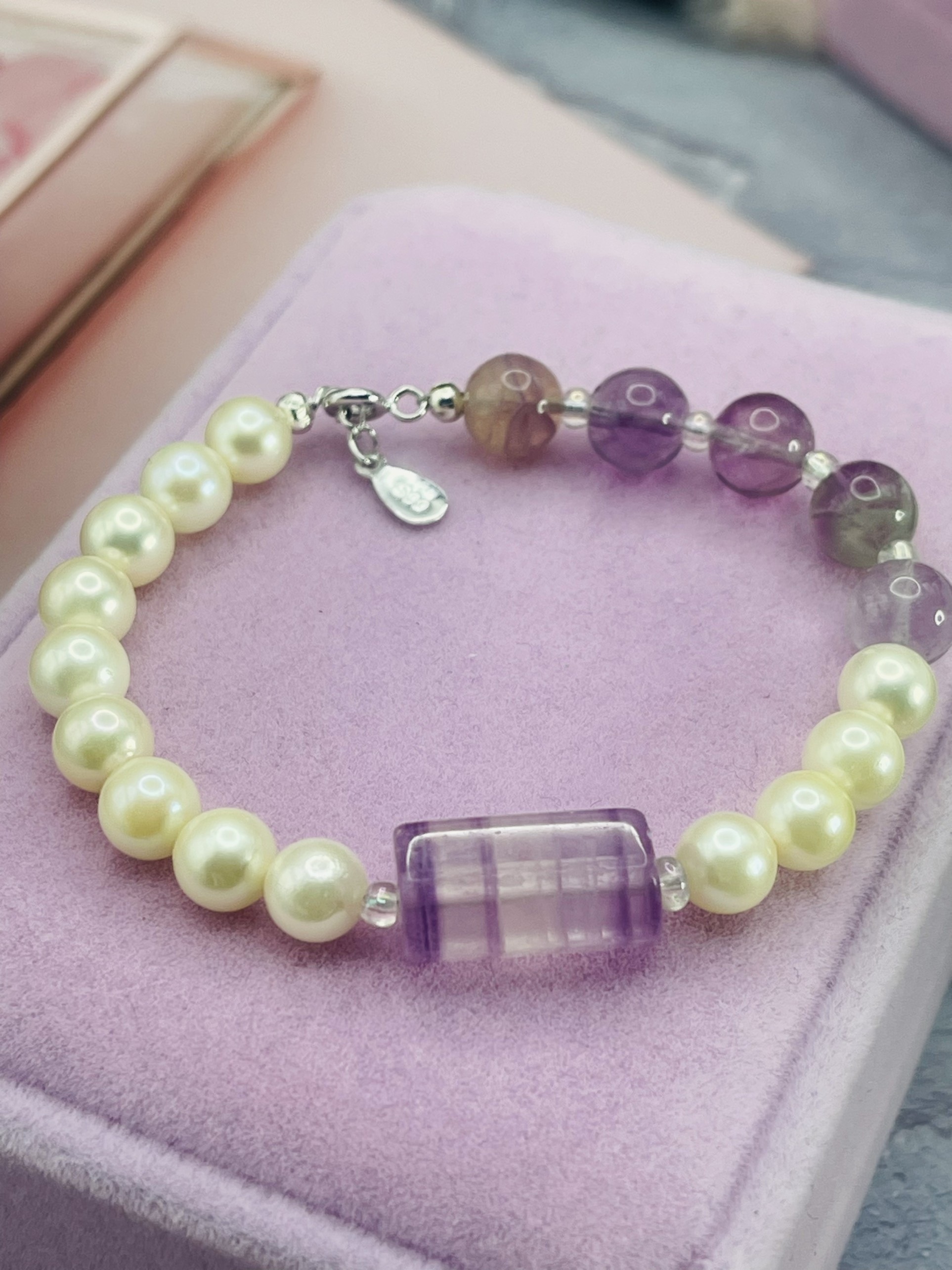 Lắc tay trai mặn Akoya và Đá Florite tím