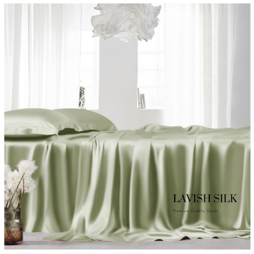 ( Màu mới )Trọn Bộ Ga Gối Lụa Kèm Chăn Sẵn Ruột + Tặng Bộ Quà Tặng Lavish Silk Cao Cấp - Xanh Mạ Non