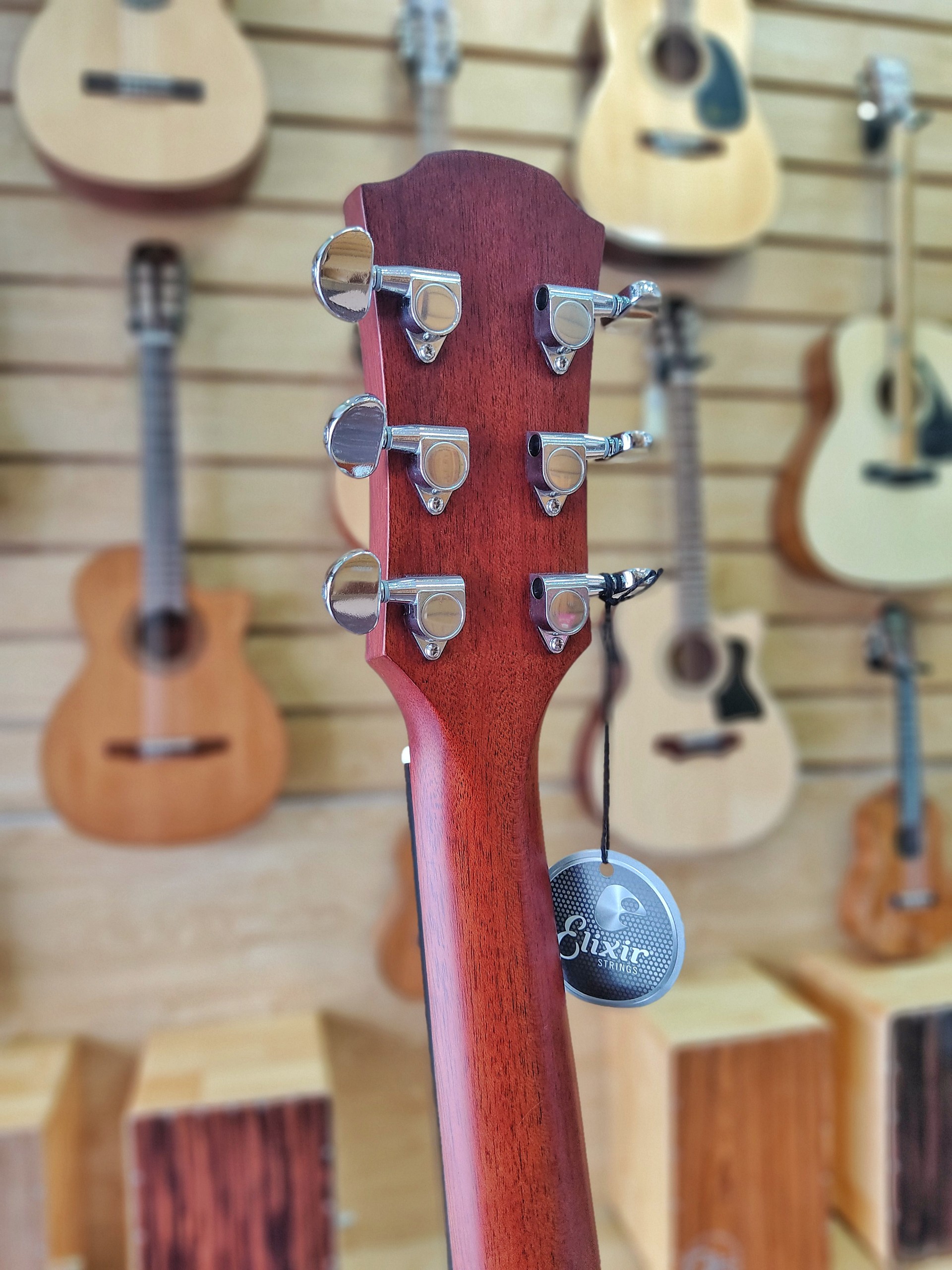 Đàn Guitar Acoustic Yamaha A1M Vintage Natural