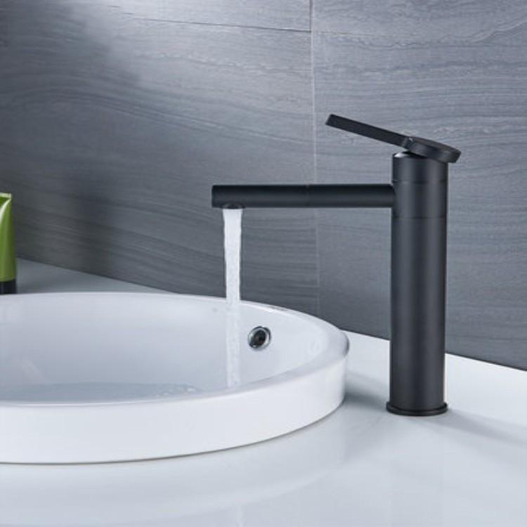 Vòi lavabo nóng lạnh Lukas Korea cao 20cm