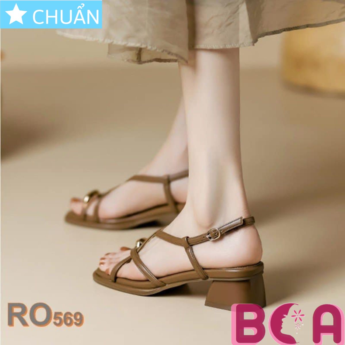 Giày sandal nữ đế thấp 3p RO569 ROSATA tại BCASHOP kết hợp kiểu xỏ ngón có điểm nhấn tại ngón cái độc đáo và thời trang