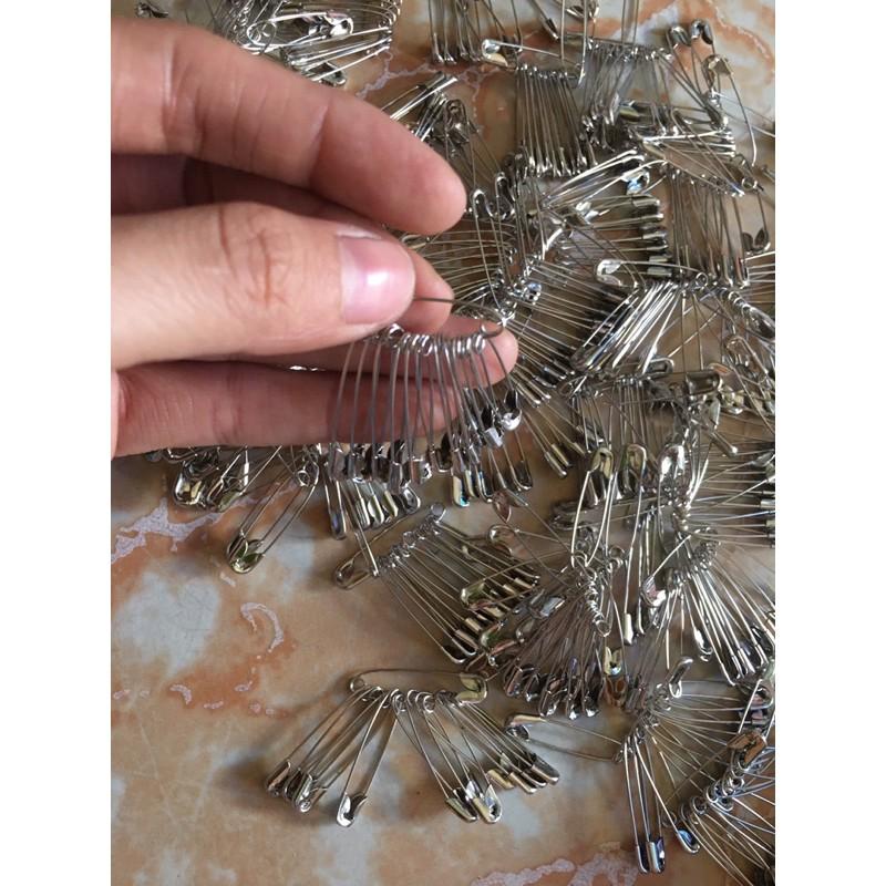 Sỉ kim gim 3cm chuỗi 12 cay
