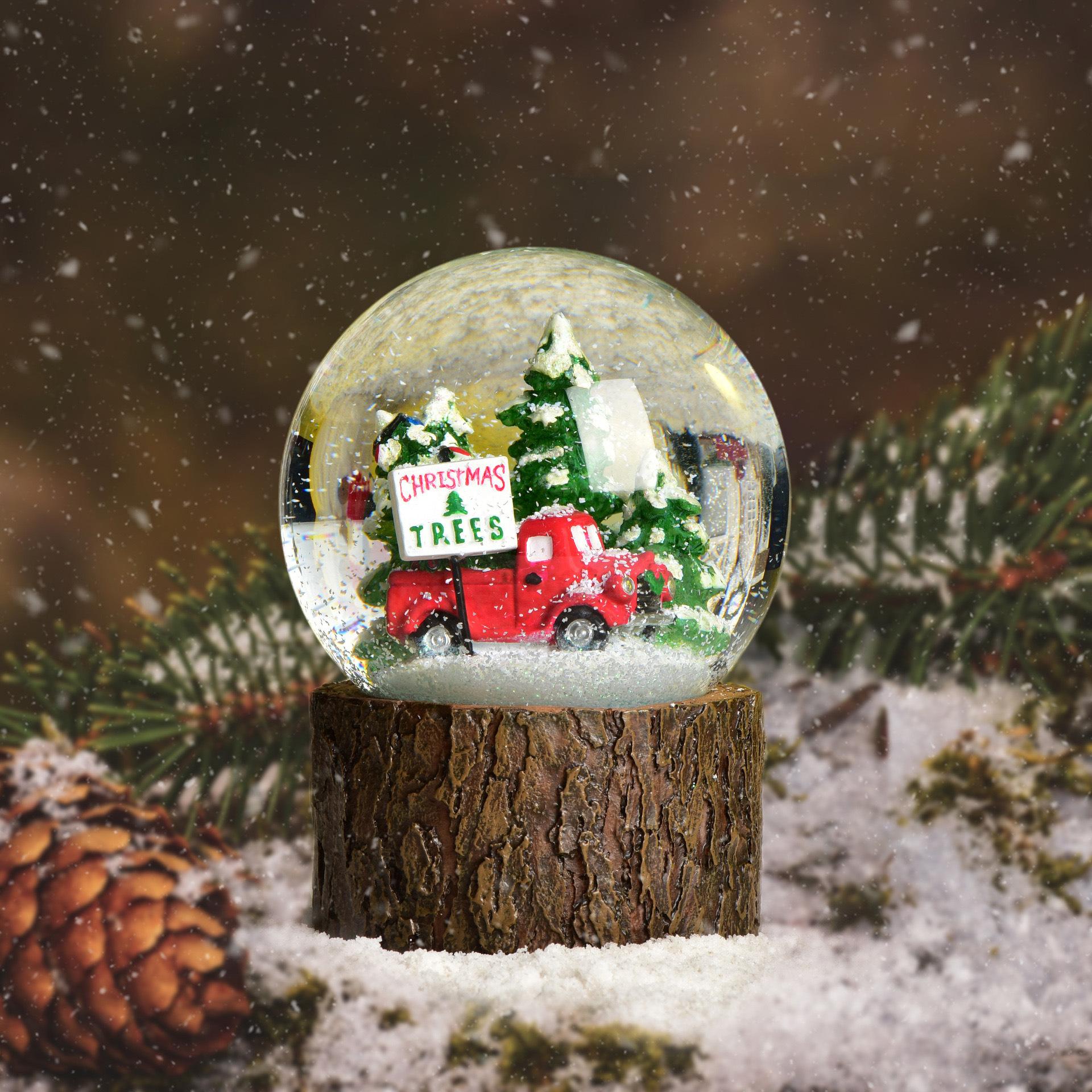 Christmas Gift Crystal Ball Music Box Automatic Snow Lighting Music Box Birthday Gift Resin Crafts Ornament