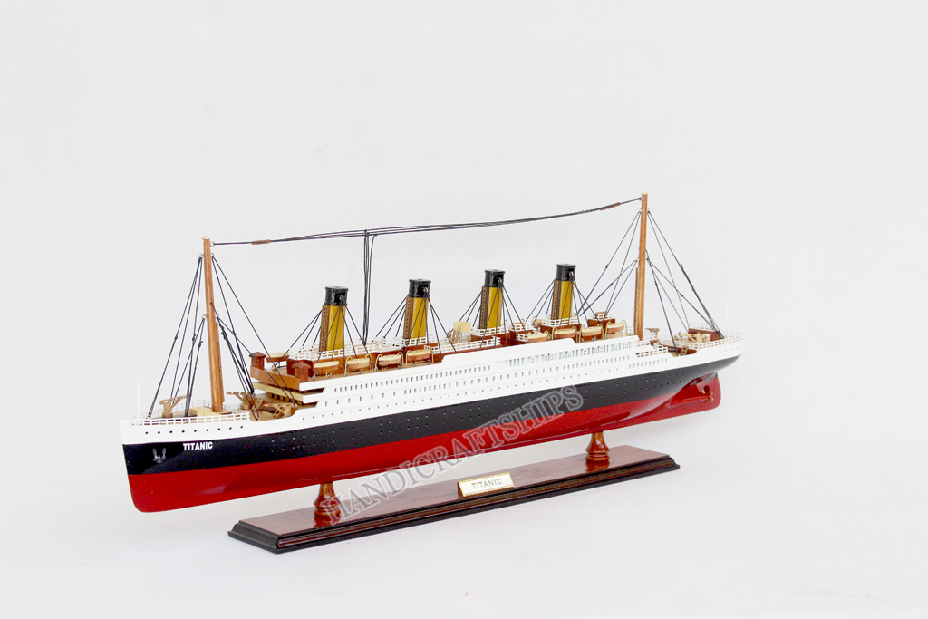 Mô hình thuyền gỗ trang trí Titanic cao cấp 60cm có điện