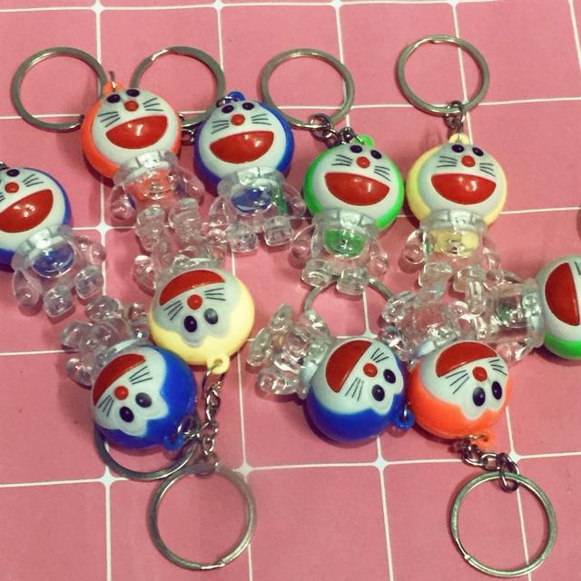 Móc khóa đoremon phát sáng-Móc khóa đèn LED phát sáng siêu đẹp