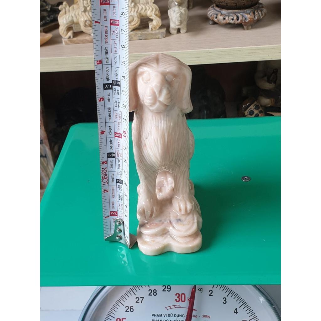 Tượng chó đá cà rốt