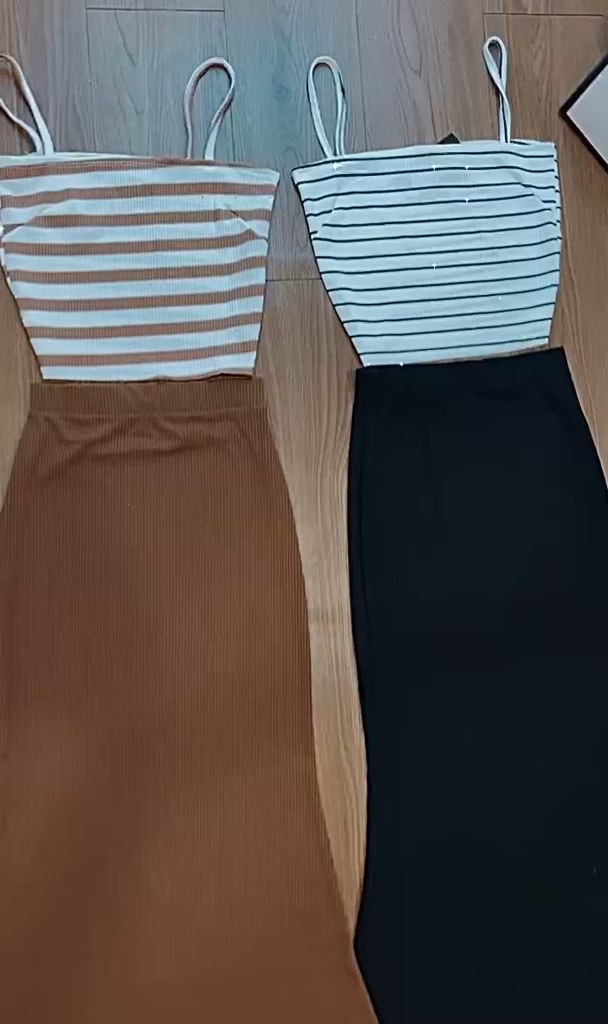 Set Áo 2 Dây Kẻ Chân Váy Đuôi Cá Dài Chất Gân Năng Động