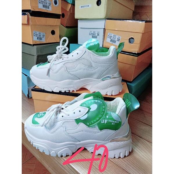 Thể thao nữ hàng siêu đẹp, xịn xò