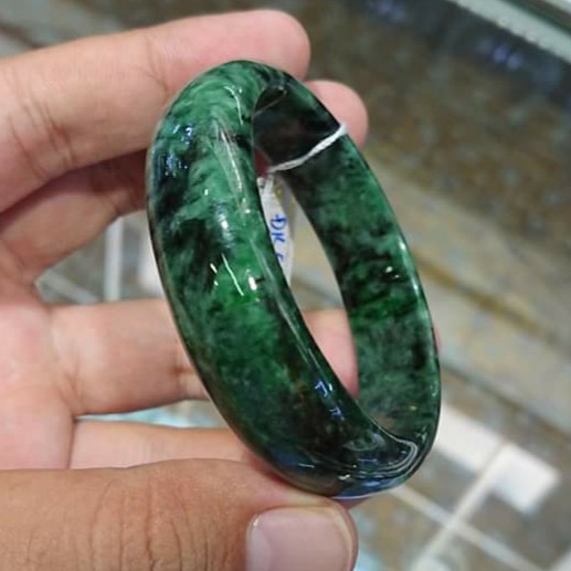Vòng cẩm thạch thiên nhiên màu xanh sơn thủy ny tay 53mm