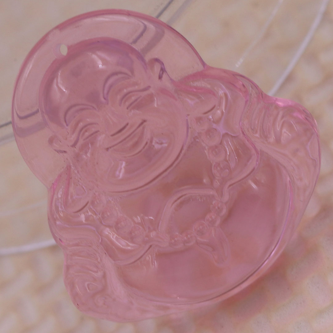 Mặt Phật Di lặc Pha lê hồng 3.6 cm kèm vòng cổ dây cao su đen + móc inox vàng, mặt dây chuyền Phật cười