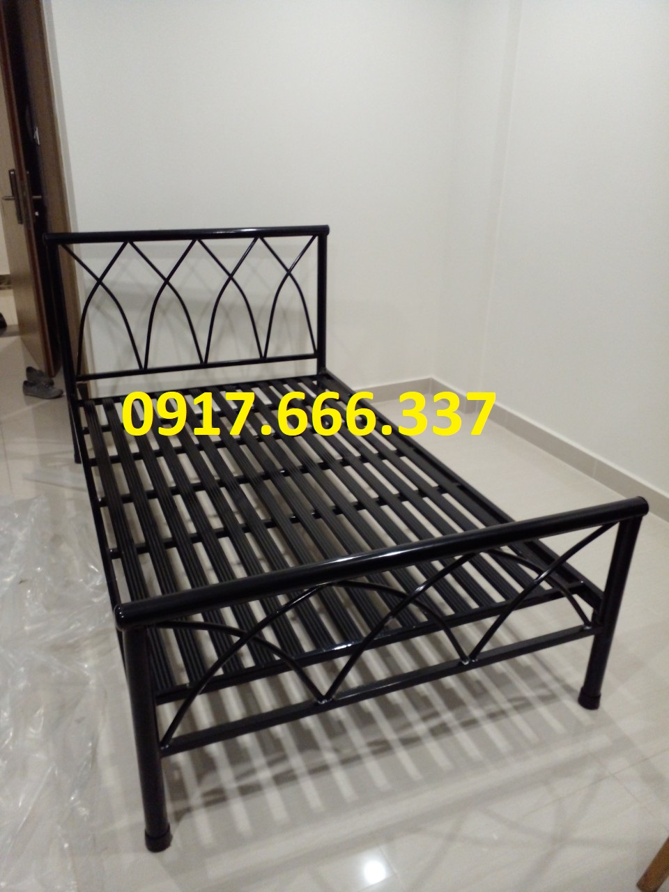 Giường sắt  thiết kế chữ X 1m2x2m dành cho mọi người