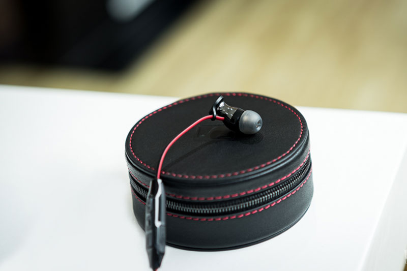 Tai nghe bluetooth Sennheiser Momentum Free