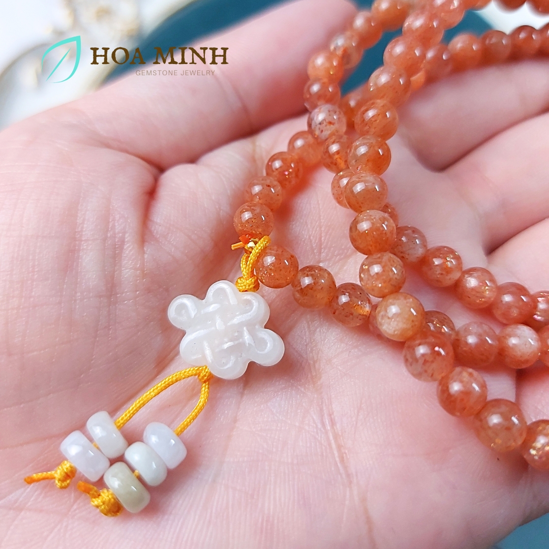Vòng tay phong thủy đá Mặt Trời Sunstone chuỗi 108 hạt 6 li mix charm Cát Tường Bạch Ngọc, đá Cẩm Thạch bánh xe