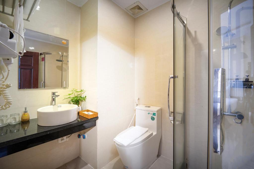 Combo 3N2D KS 7 Seven Sea Đà Nẵng 4 Sao: VMB khứ hồi Hà Nội - Đà Nẵng + Phòng Tiêu Chuẩn + Ăn sáng