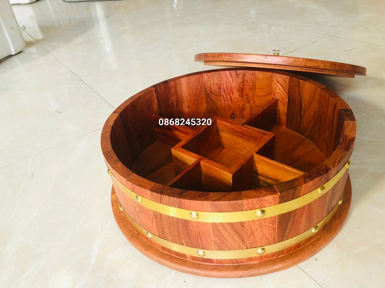 Khay đựng mứt tết ,bách kẹo ,hạt dưa ...bằng gỗ hương