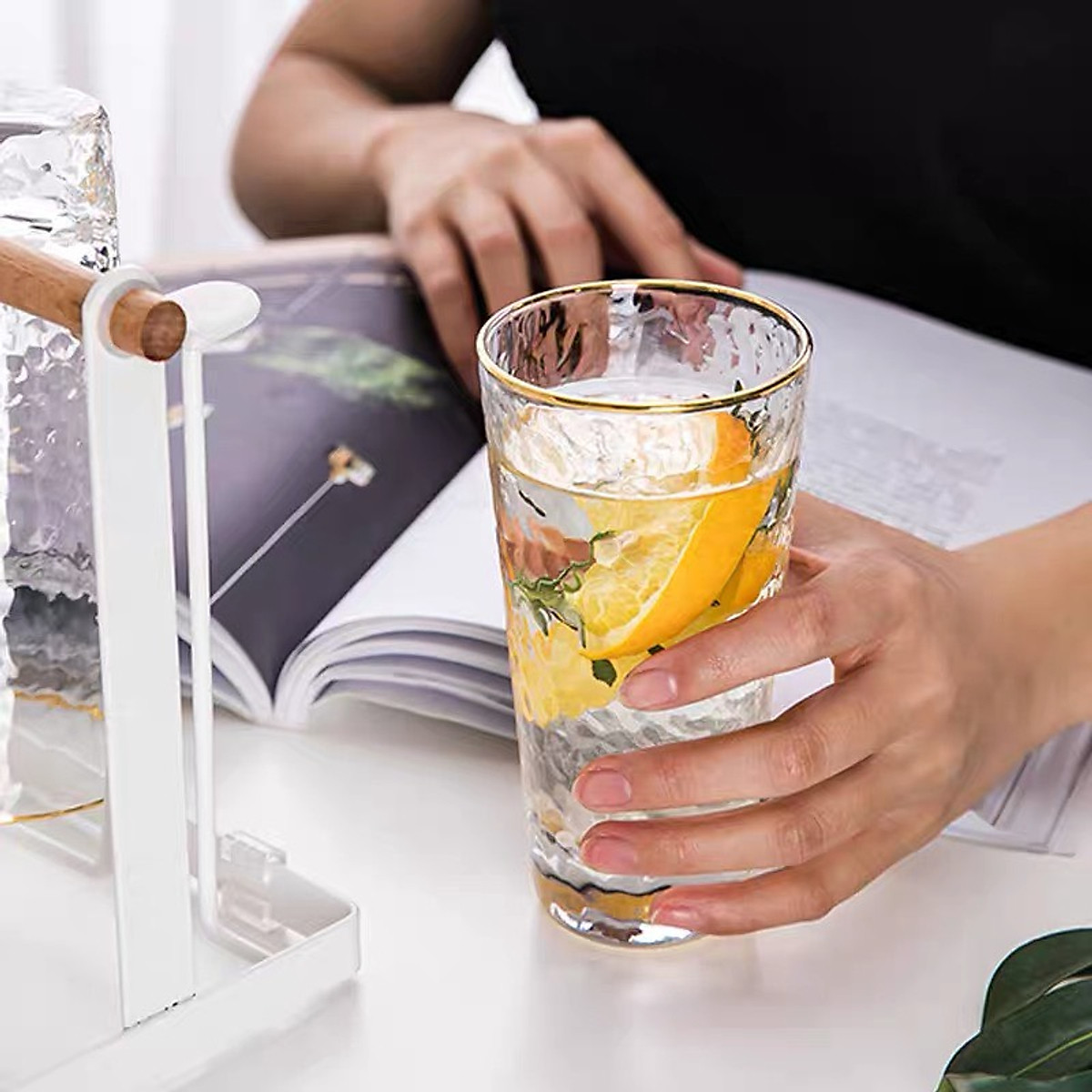 Bộ 6 cốc thủy tinh uống nước viền vàng dập vân nhám sang trọng