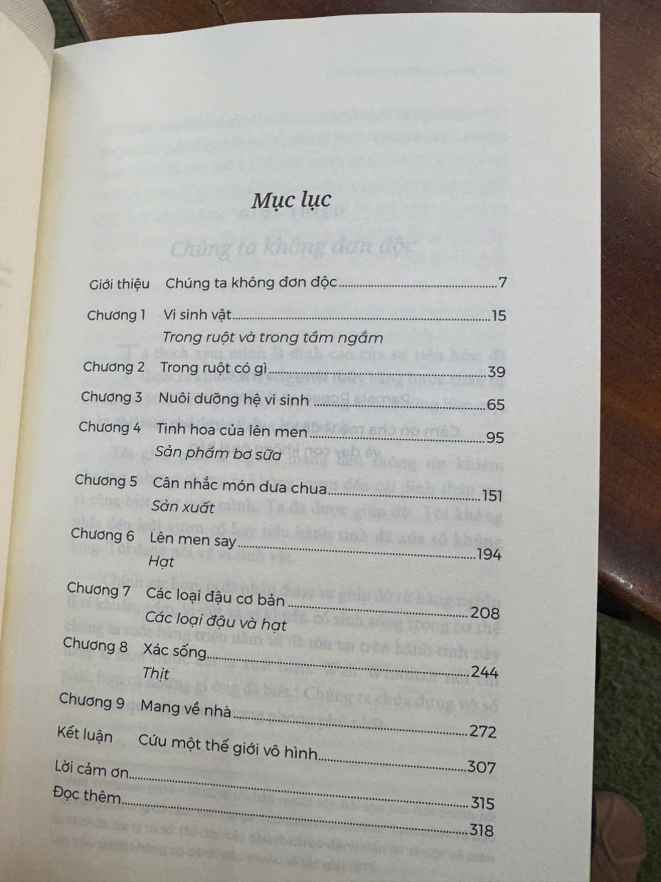 LỊCH SỬ CỦA LÊN MEN - Cách thực phẩm truyền thống nuôi dưỡng hệ vi sinh - Katherine Harmon Courage - Trần Thị Thu Phương dịch – Omega Plus