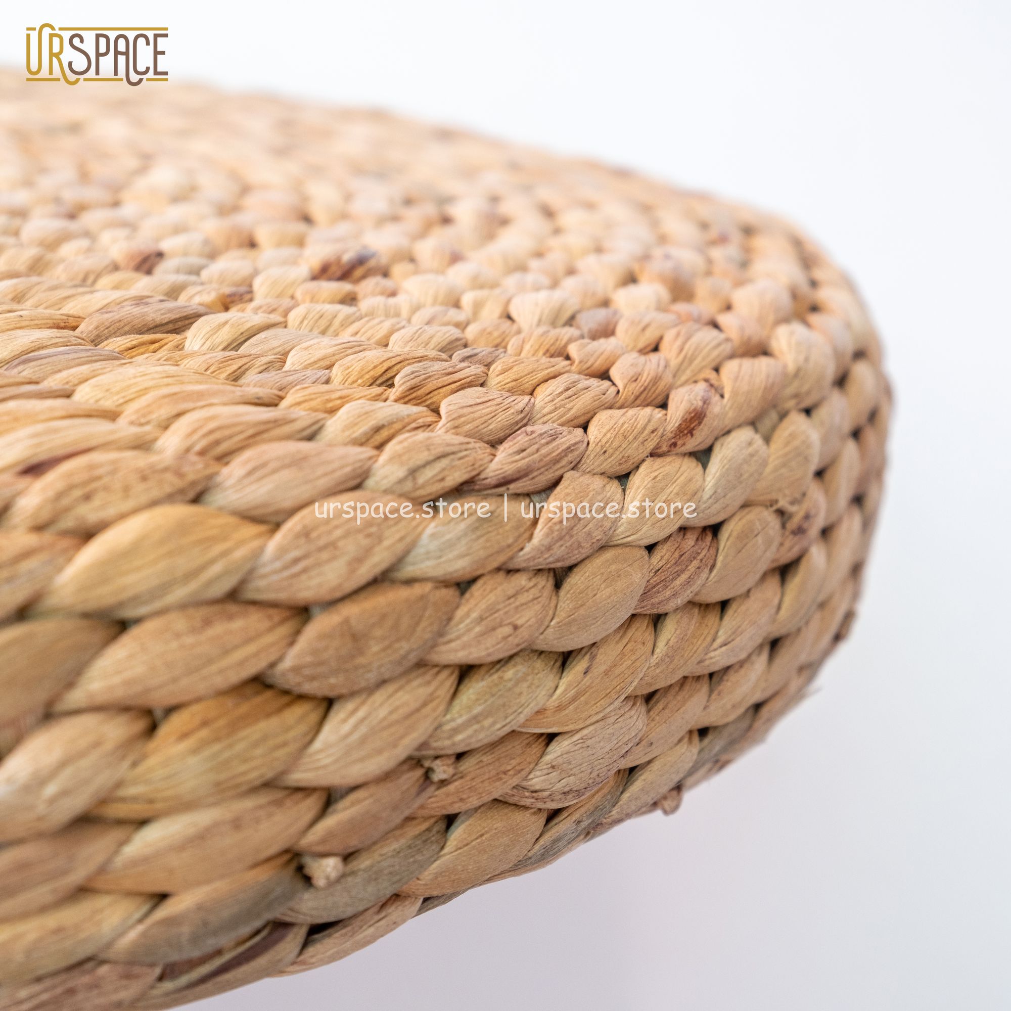 Đệm ngồi bệt hình tròn bằng lục bình (cói) màu tự nhiên/ Round Hyacinth Mediation Cushion Natural Color