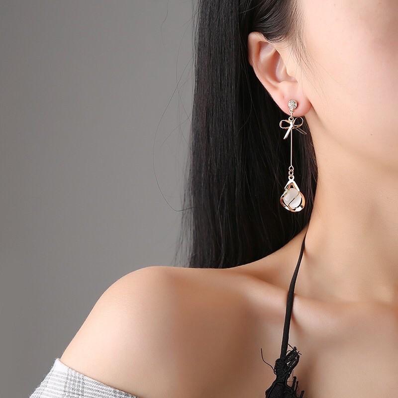 Đôi bông tai nơ phối đá xinh xắn cho nữ