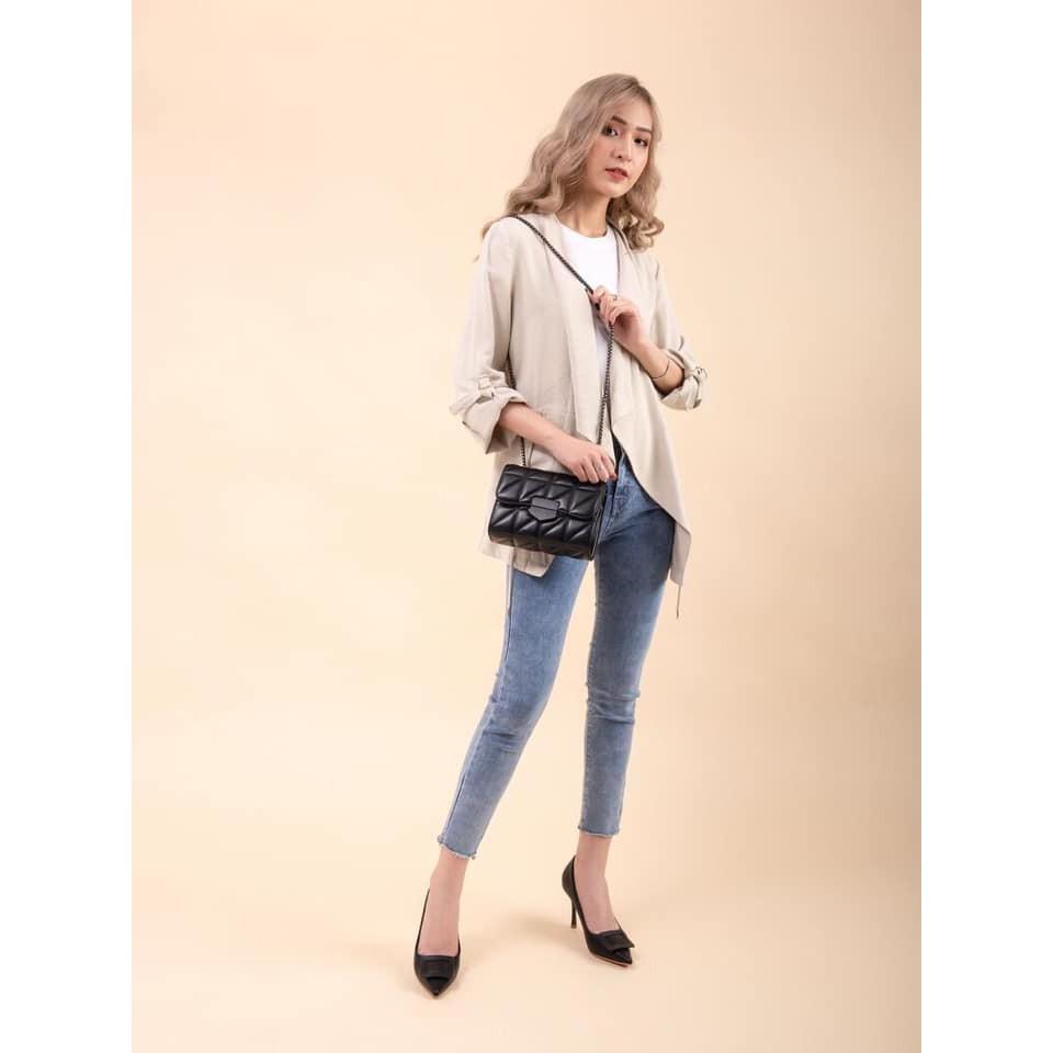 Túi Xách Nữ Đeo Chéo Khóa Đen Sz 19