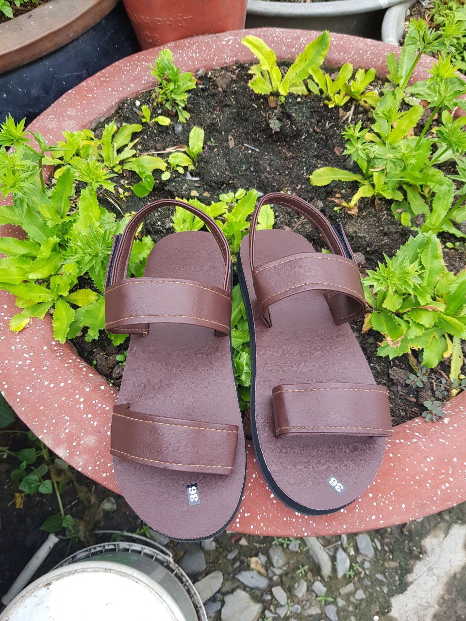 deps sandal ( đế nâu quai cùng màu ) size từ 35 nữ đến 40 nữ size khác ib chọn thêm