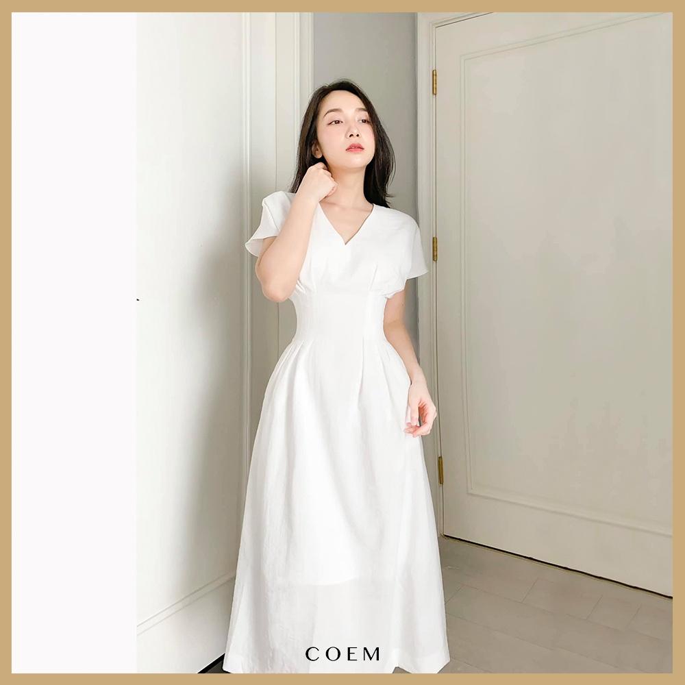 Đầm Trắng Dài Qua Gối Cổ Xẻ Chữ V Chiết Eo CO EM Chất Liệu Linen Premium Cao Cấp Thiết Kế Phù Hợp Đi Làm Đi Hẹn Hò