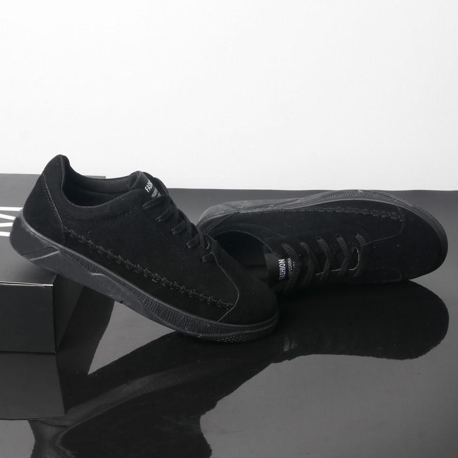 Giày sneaker full đen kiểu da lộn GN389 Gấu Nâu