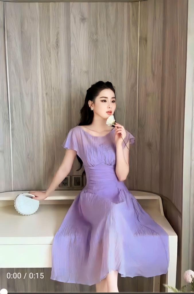 Đầm xòe tơ xếp li eo bánh bèo