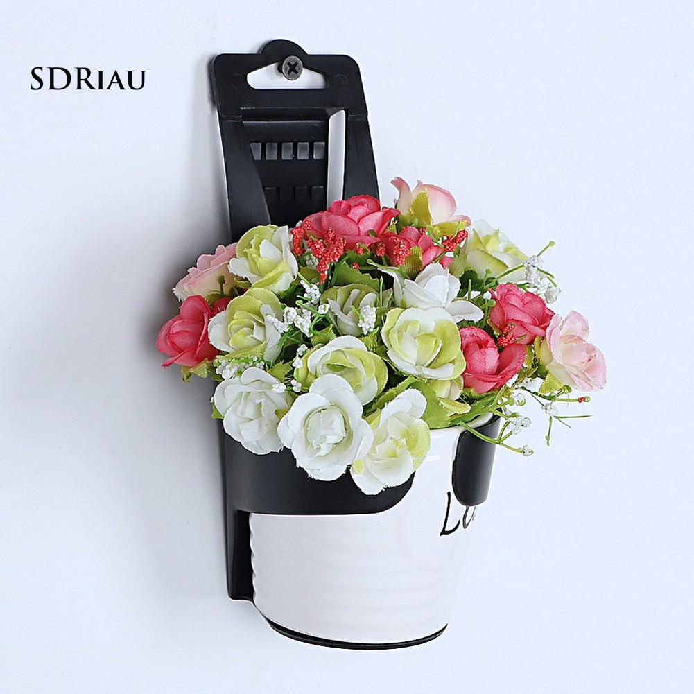 Giá để chai nước treo phía sau ghế xe hơi tiện dụng