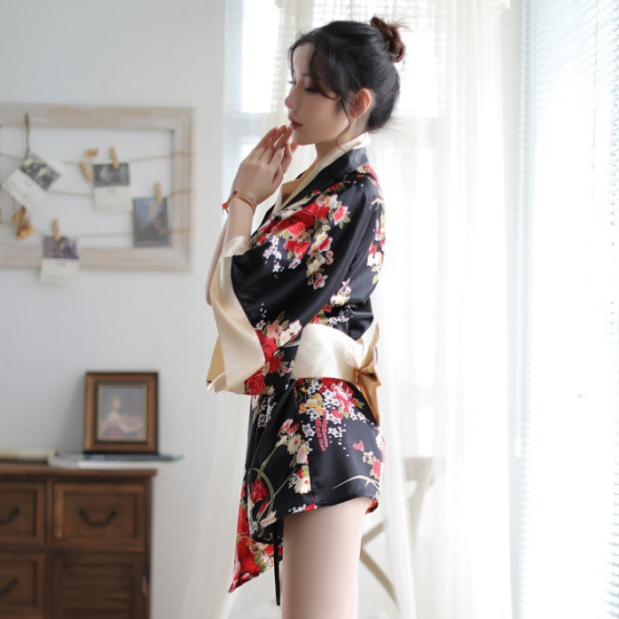 Hình ảnh Bộ đồ ngủ Kimono phong cách Nhật Bản quyến rũ - Màu đen