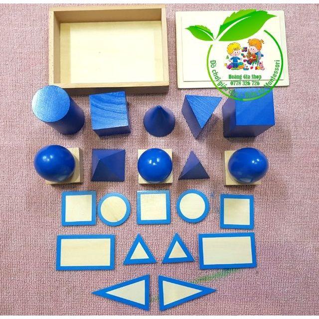 Hộp khối hình học màu xanh kèm đế (Geometric Solids with Stand, Bases, and Box)