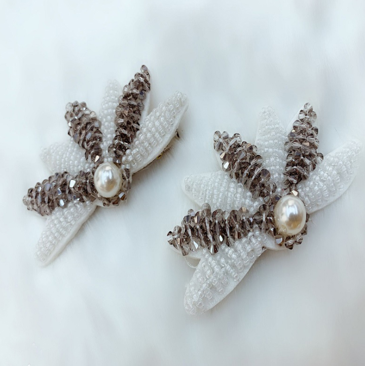 Kẹp tóc IU trong De Luna Hotel thời trang  KAH154