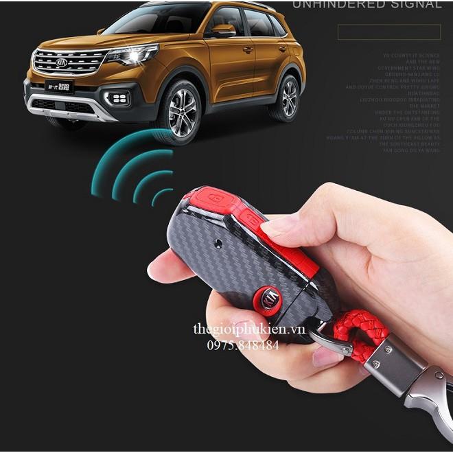 Ốp chìa khóa carbon bọc, bảo vệ chìa khóa xe Kia Sorento 2021 kèm móc đeo INOX