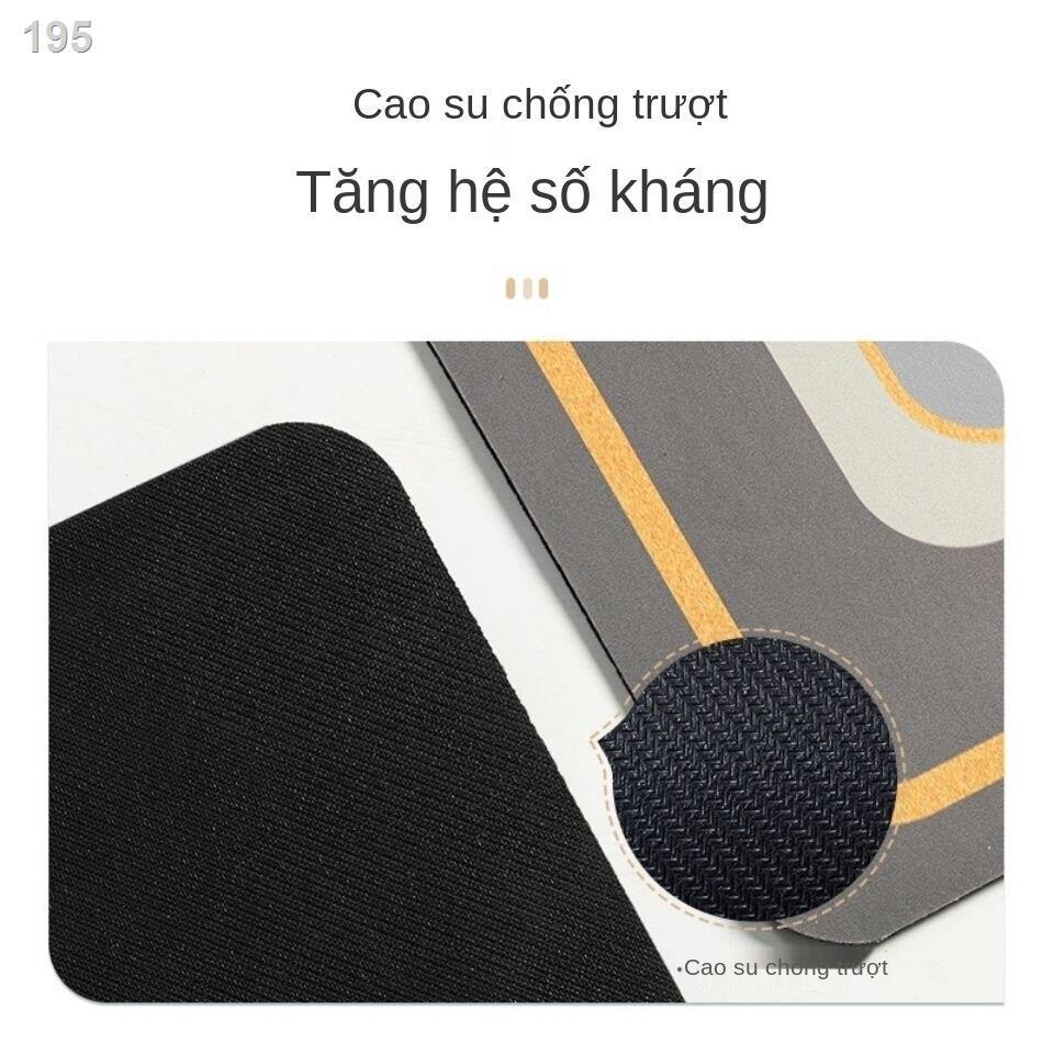 Thảm nhà vệ sinh bằng tảo cát mềm thế hệ thứ hai thấm hút trải sàn cửa chống trượt tắm khô nhanh chóng