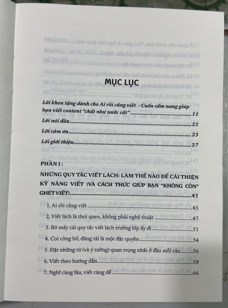 EVERRYBODY WRITES  Ai rồi cũng viết  - Cuốn cẩm nang giúp bạn viết content "chất như nước cất"