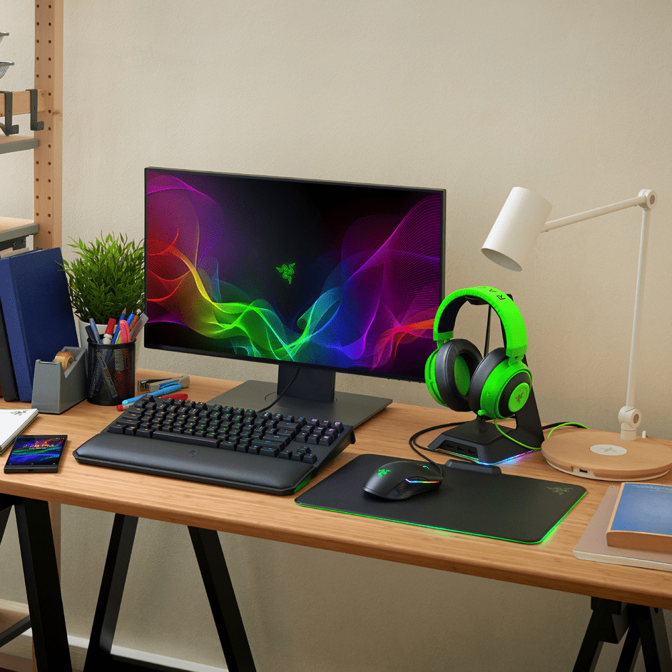 Miếng lót chuột Razer Firefly V2 Hard Surface Gaming RZ02-03020100-R3M1 - Hàng chính hãng