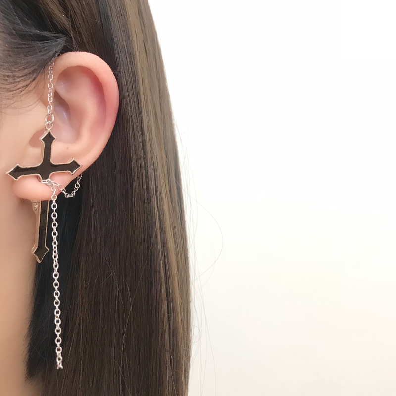 Bông tai Titan unisex siêu đẹp siêu độc lạ