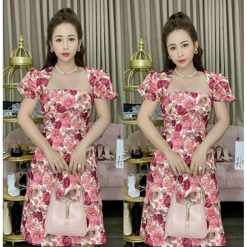 Đầm Hoa Đỏ Xòe Cổ Rộng Tay Phồng