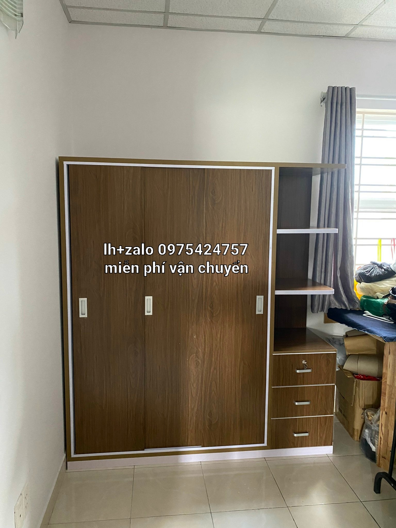 Tủ nhựa đài loan 3 cánh 1 kệ màu óc chó