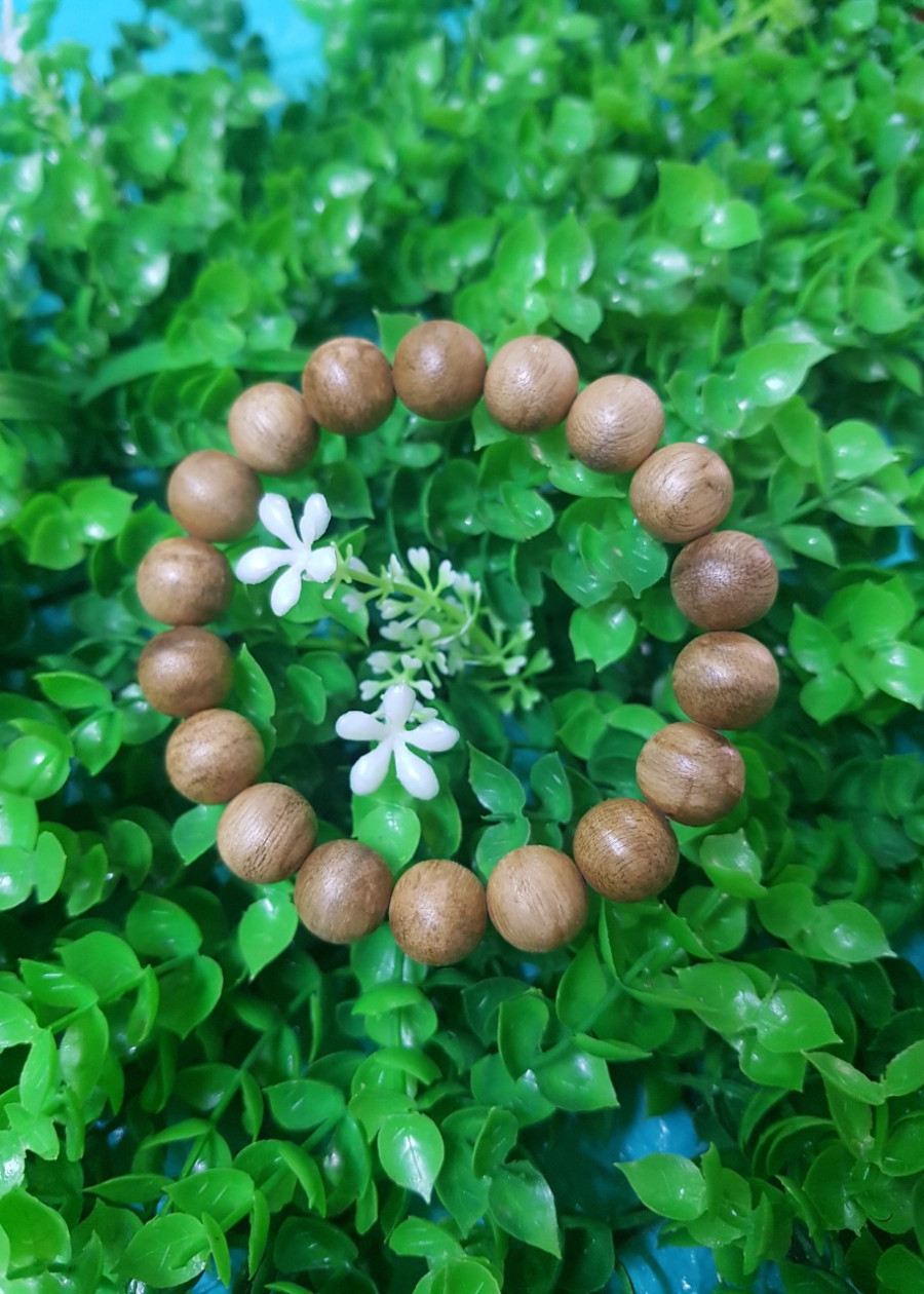 Vòng tay gỗ Trầm Hương AMAZ- Trầm Merauke 12ly