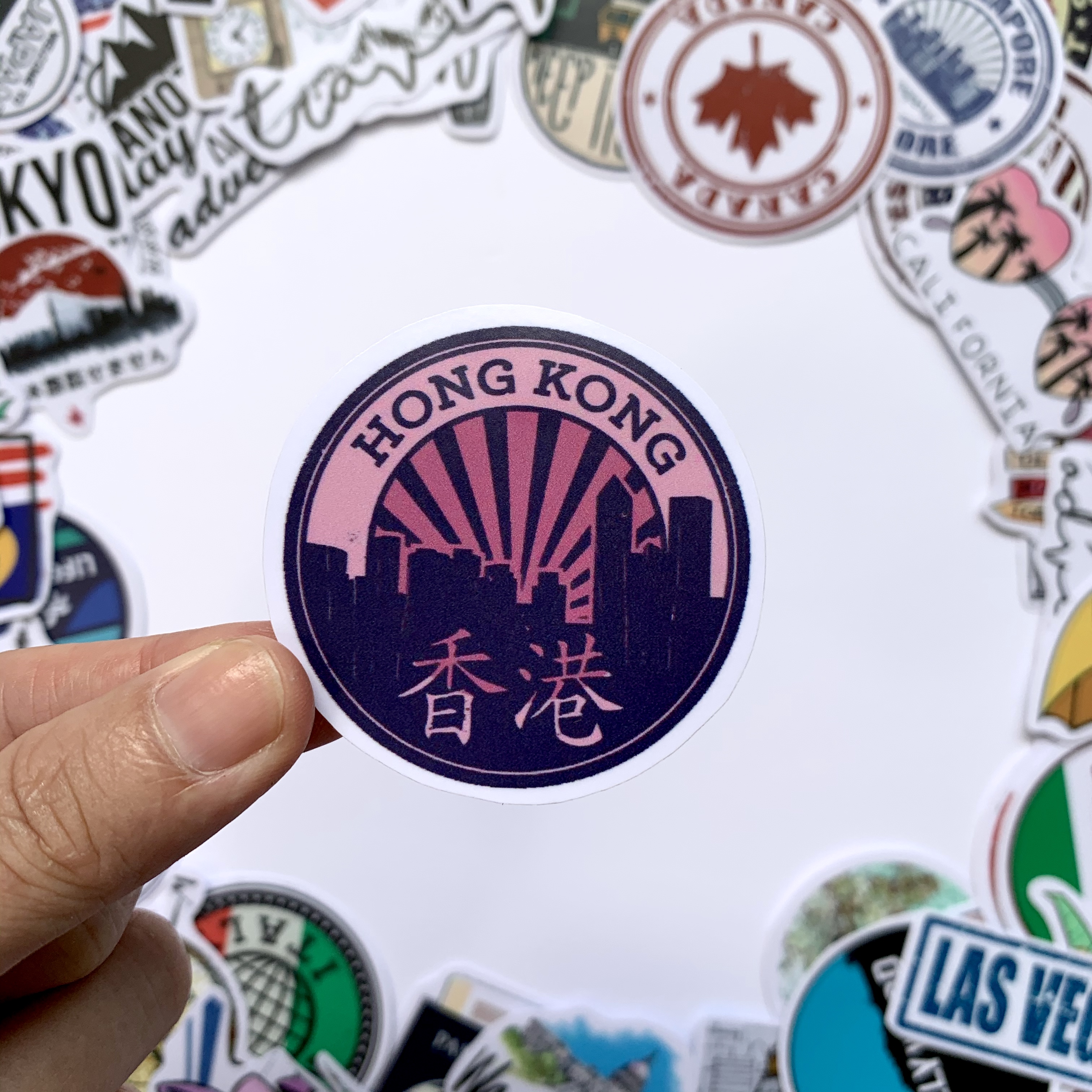 Sticker TRAVEL - DU LỊCH - Dán Trang Trí - Chất Liệu PVC Cán Màng Chất Lượng Cao Chống Nước, Chống Nắng, Không Bong Tróc Phai Màu