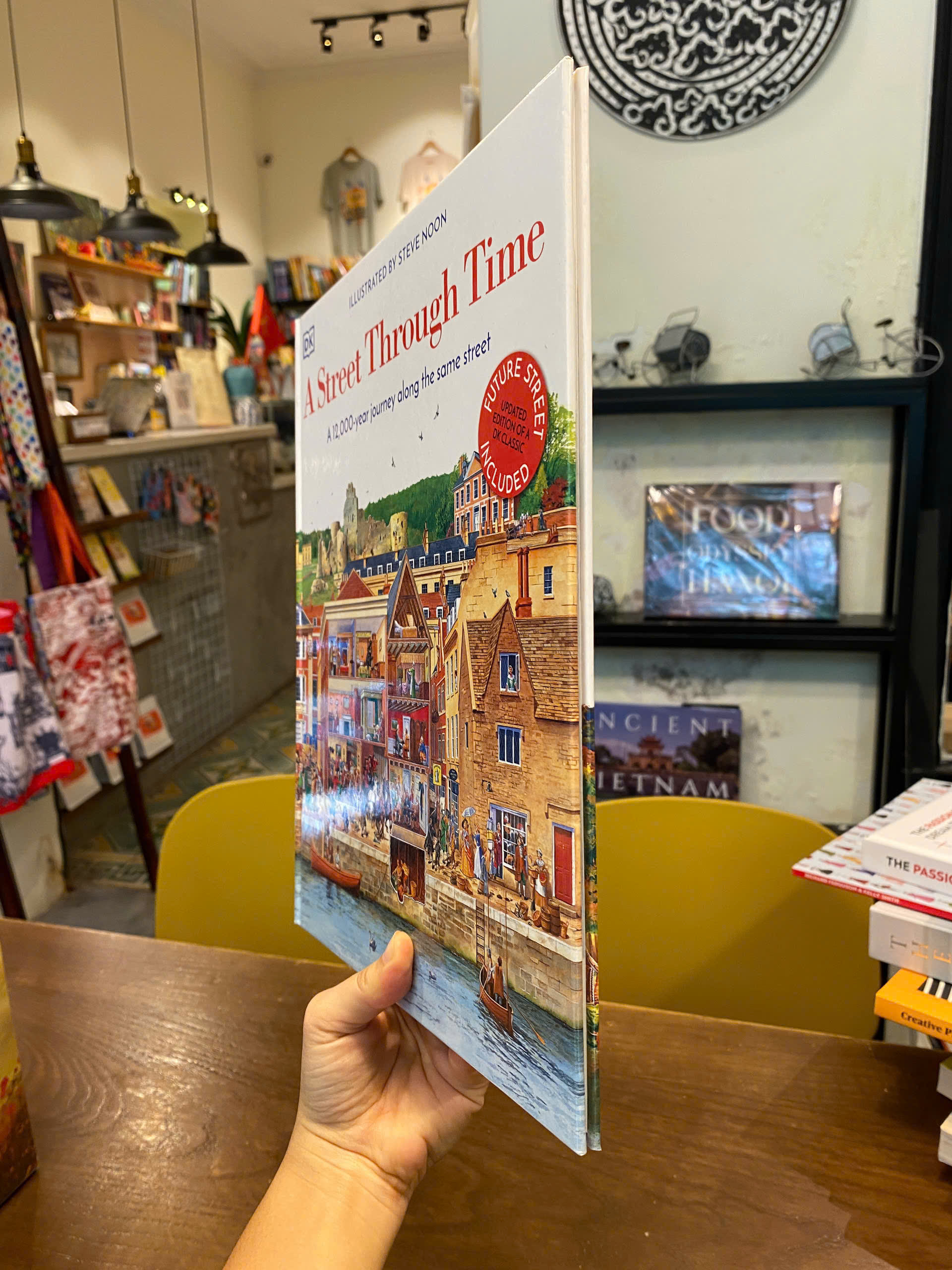 Sách - A Street Through Time (DK Book) | History Nonfiction / Picture Books / Ngoại văn Bìa cứng