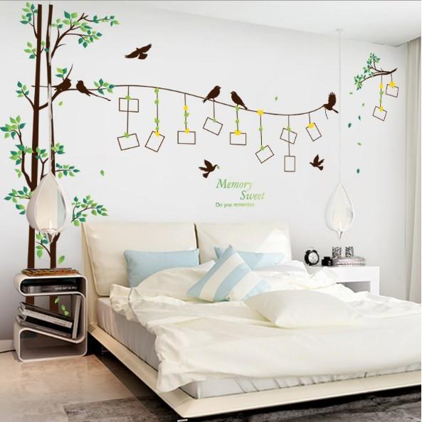 Decal trang trí tường - Thân Cây mỏng Khung Hình lá vàng