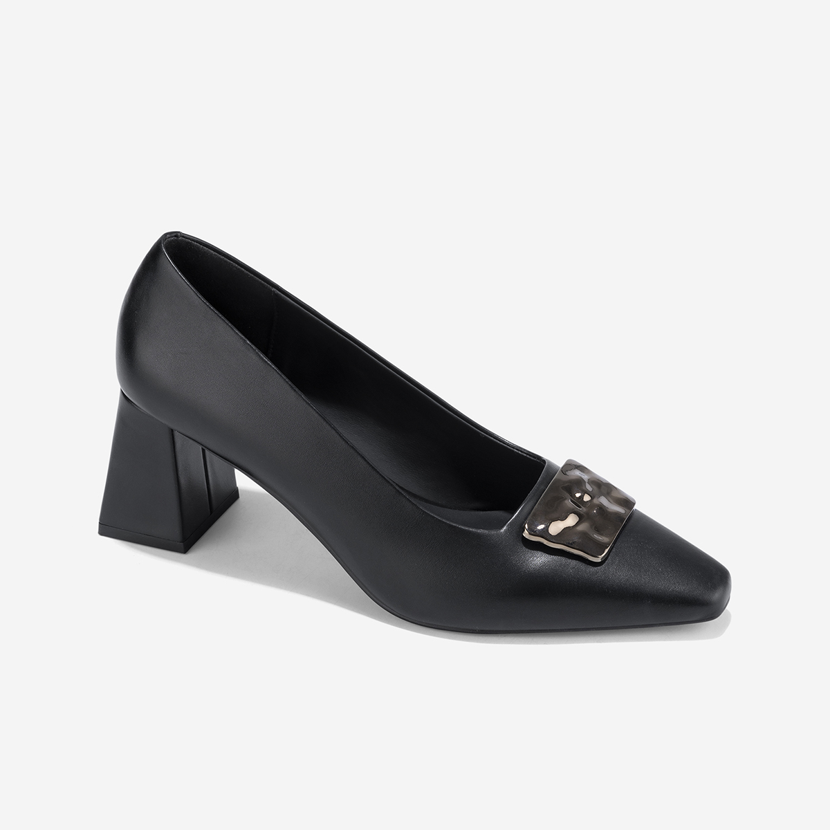 Giày Bít Mũi Block Heel Nhấn Khóa Trang Trí - BMN 0675