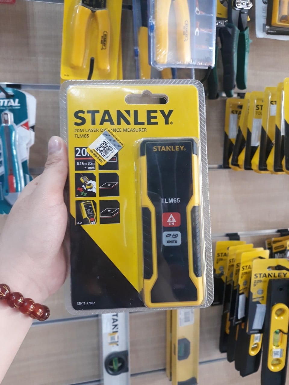 Máy đo khoảng cách 20m laser Stanley STHT1-77032- Hàng chính hãng