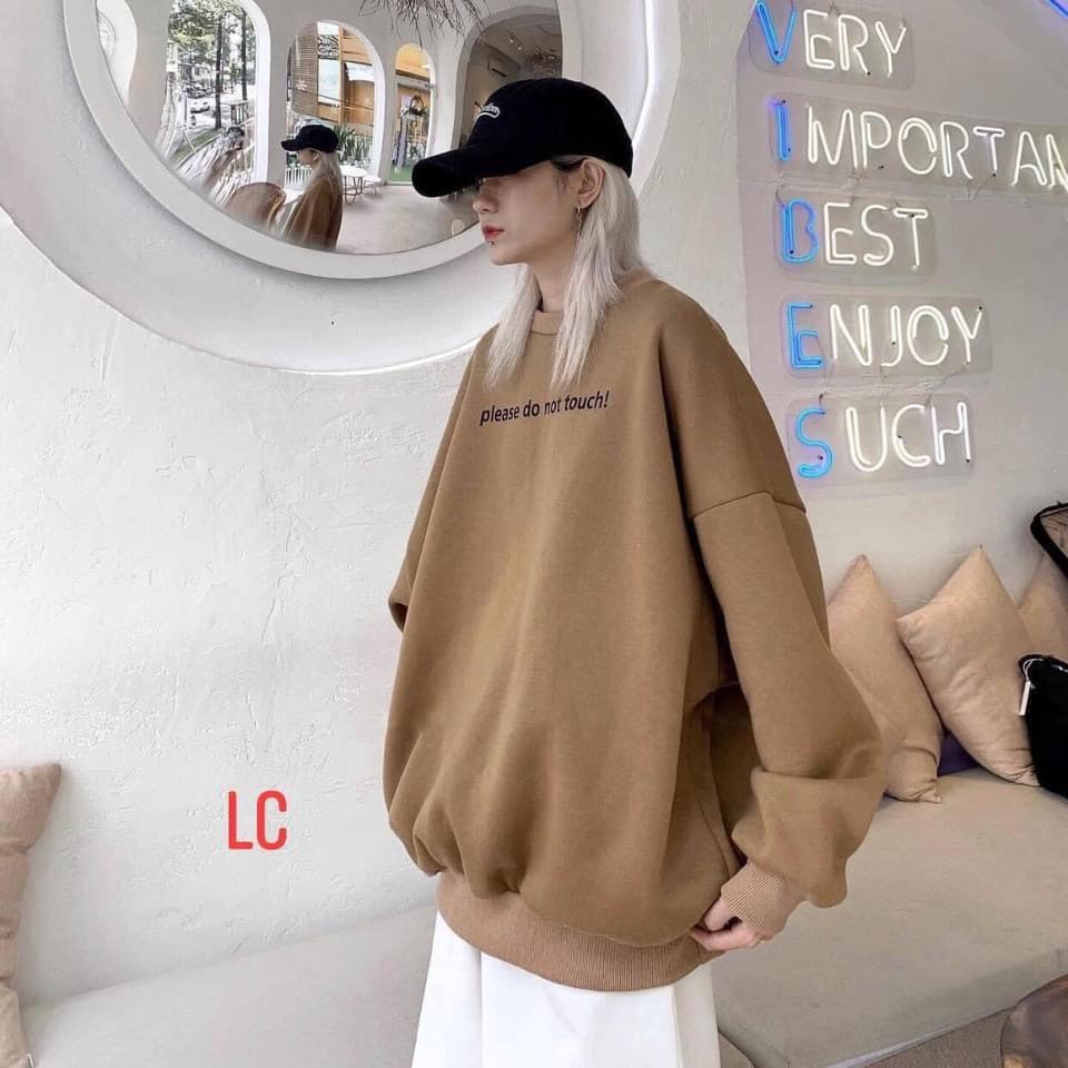 Áo Khoác Sweater Nỉ In Hình Cậu Bé Nâu Be Form Rộng Nam Nữ Ulzzang, Áo sweater nam nữ in hình Cậu Bé Nghe Nhạc dễ thương, chất nỉ dày dặn, hợp làm áo cặp